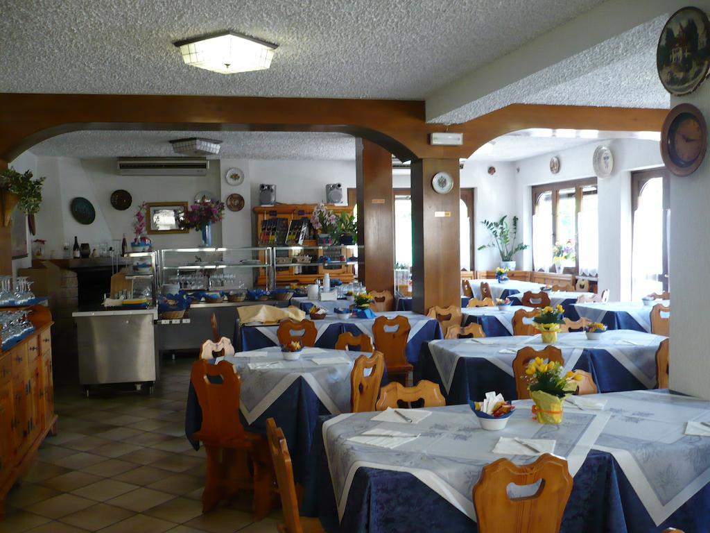 Albergo Mirella Belluno Zewnętrze zdjęcie